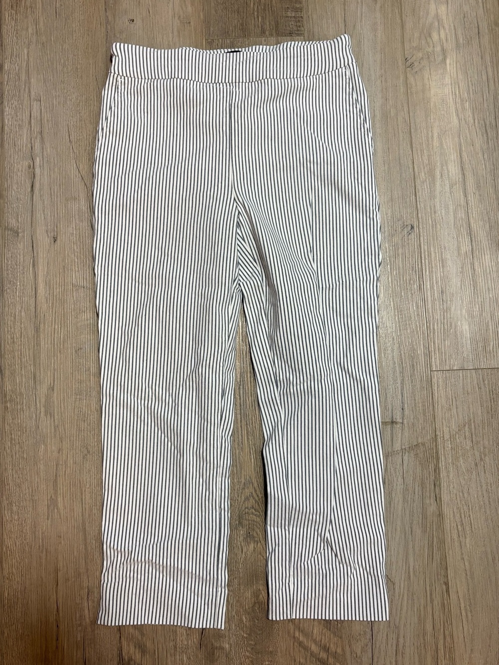 Size 4 Striped Capri Pants